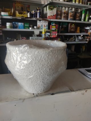 Maceta Coco Relieve Blanca