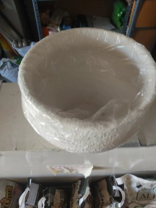 Maceta Coco Relieve Blanca