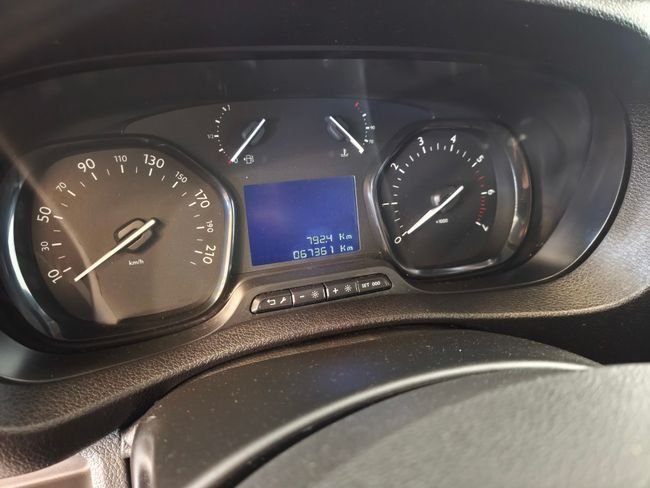 Opel Vivaro 2023, foto 17