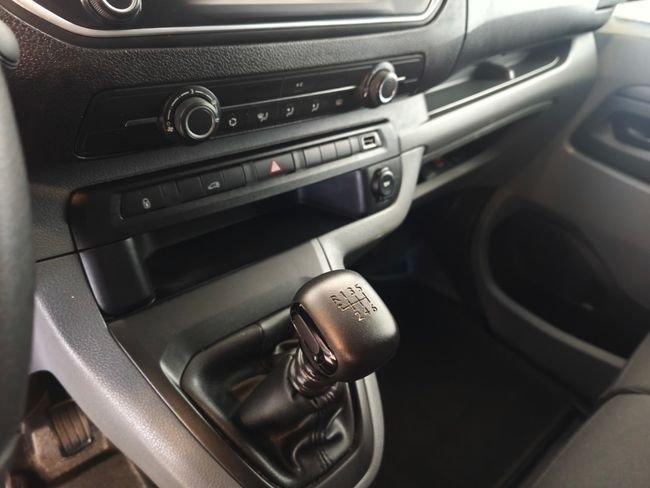 Opel Vivaro 2023, foto 18