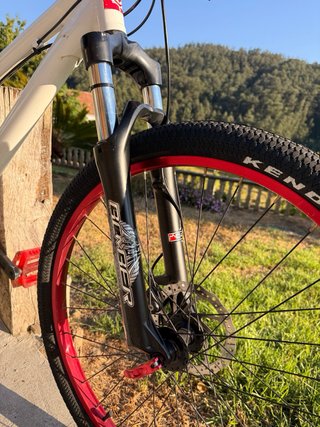 Bicicleta Mondraker Play 3 2011