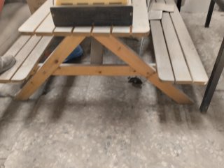 Mesa de picnic de jardín