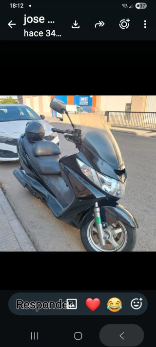 Suzuki Burgman 250 Negra