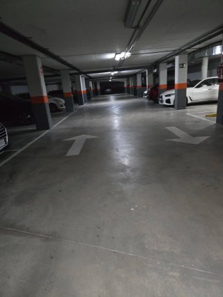 Alquilo plaza garaje