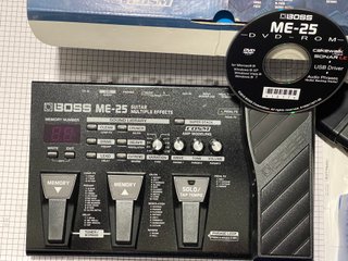 Boss ME-25 Guitarra Multi-Effetti