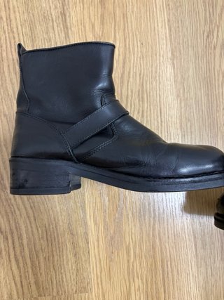 Botas moteras piel negras estética, custom
