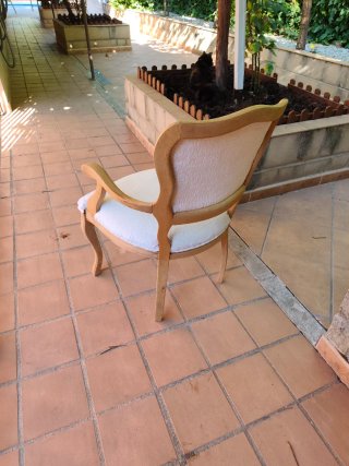 Silla Luis XV restaurada madera y tela