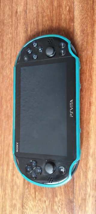 PSVita Slim Negra