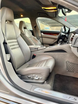 Porsche Panamera GTS 2013