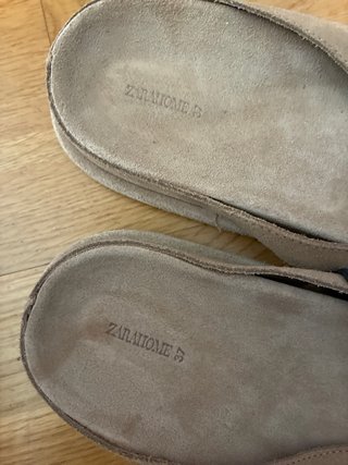 Sandalias dedo piel Zara beige