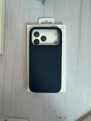 Funda iPhone 17 Pro Max MagSafe. Precio Unidad