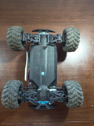 Coche RC 4x4 Todoterreno 1:16 50 Km/h
