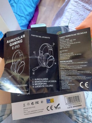 DHG E253 Gaming Headset con luz