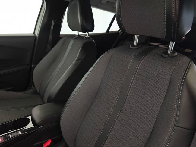 Peugeot 2008 2022, foto 18