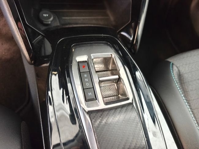 Peugeot 2008 2022, foto 21