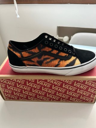 Vans Old Skool Talla 45 Naranja/Negro