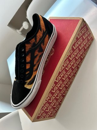 Vans Old Skool Talla 45 Naranja/Negro