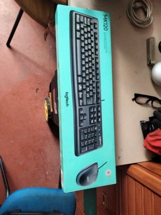 Teclado y Ratón Logitech MK120