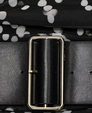 Vestido negro lunares con cinturón