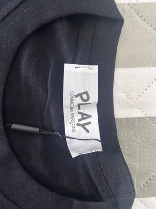 Camiseta Comme des Garçons
