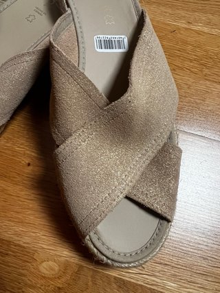 Sandalias doradas beige Unit talla 40