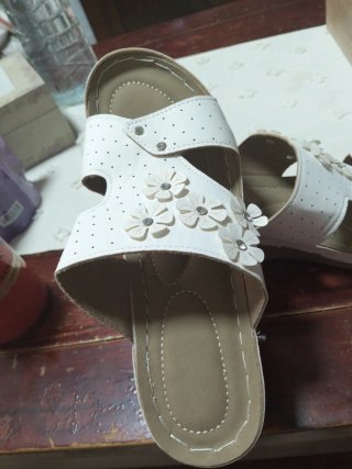 Sandalias blancas flores n°37