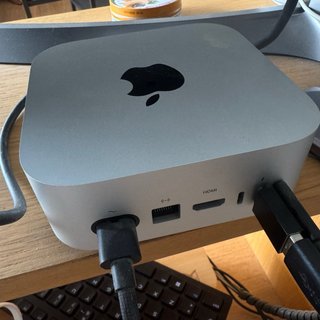 Mac Mini M4 24GB/256GB + Dock Orico