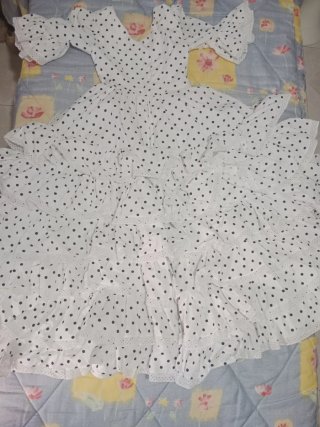 Traje Flamenca Niña Lunares.110cm.largo 29cintura