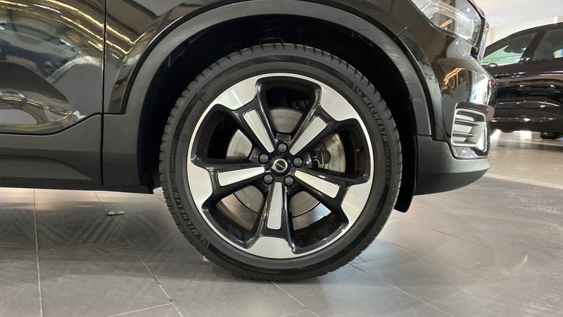 Volvo XC40 2021, foto 9