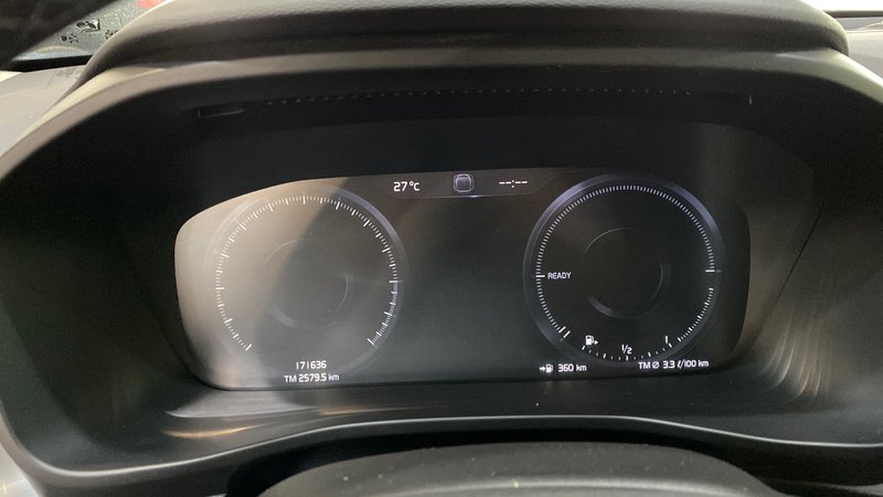 Volvo XC40 2021, foto 11