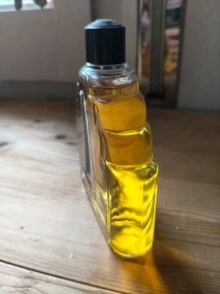 Colònia Myrurgia Maderas de Oriente