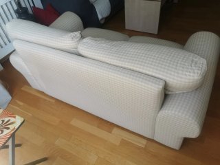 Sofá de lino beige