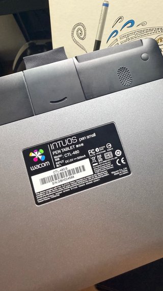Tableta Gráfica Wacom Intuos en Caja