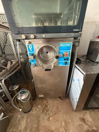 Mantecadora Frigomat PL para reparar