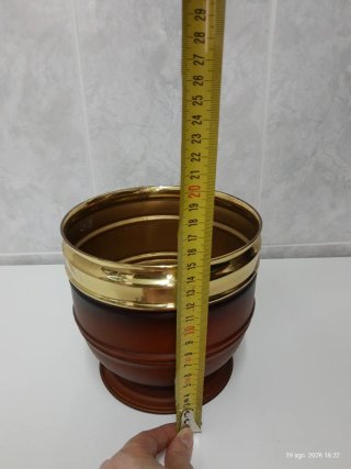 Macetero Metálico Marrón y Dorado