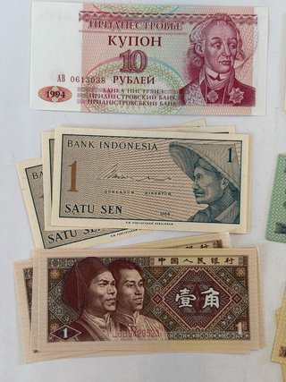 Chollo 200 billetes Internacionales.