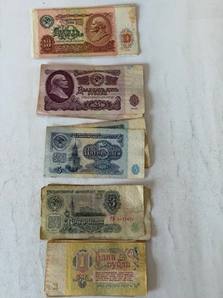 Chollo 200 billetes Internacionales.