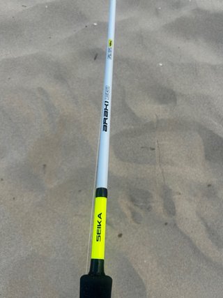 Caña de pescar con carrete