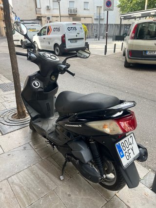 Yamaha Cignus X Scooter Negra