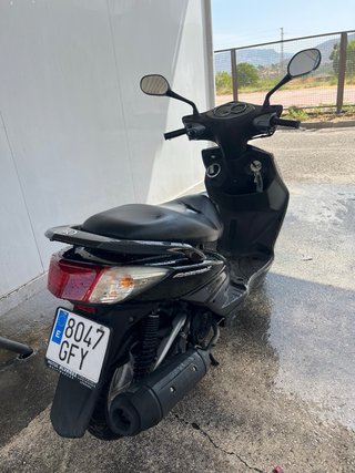 Yamaha Cignus X Scooter Negra