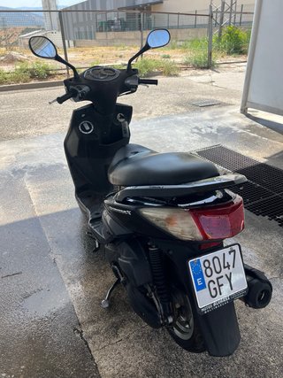 Yamaha Cignus X Scooter Negra