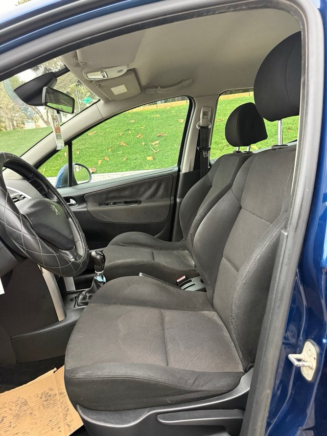 Peugeot 207 , 1.4 hdi 75 cv