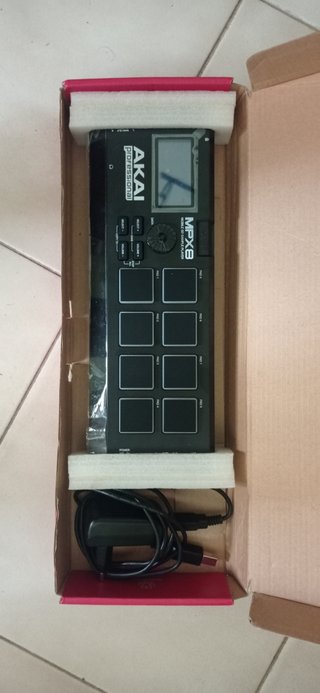 Controlador MIDI Akai Professional MPX8