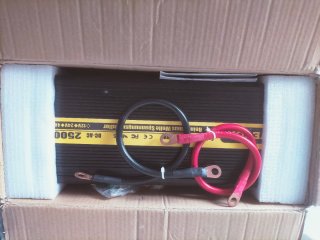 Inversor de Tensión 12V DC-AC 2500W