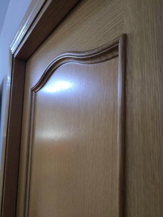 Puerta de madera interior
