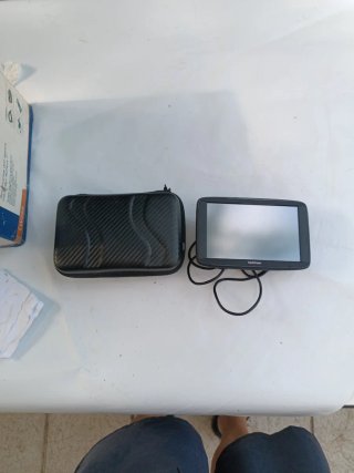 GPS Tomtom con funda