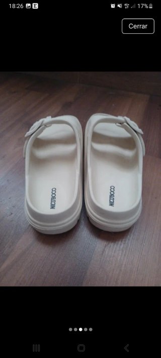 Chanclas de playa beige
