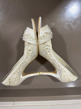 Zapatos de boda tacón blanco