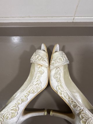 Zapatos de boda tacón blanco