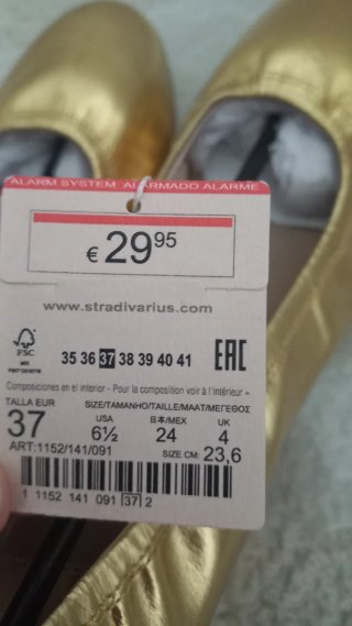 Zapatos planos dorados Stradivarius talla 37